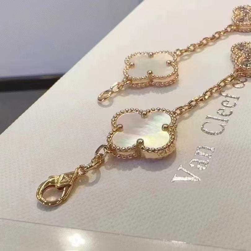 Exquisite Necklace and Bracelet Jewelry Collection
