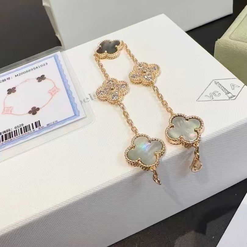 Exquisite Necklace and Bracelet Jewelry Collection