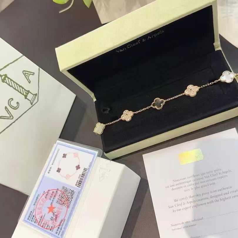 Exquisite Necklace and Bracelet Jewelry Collection