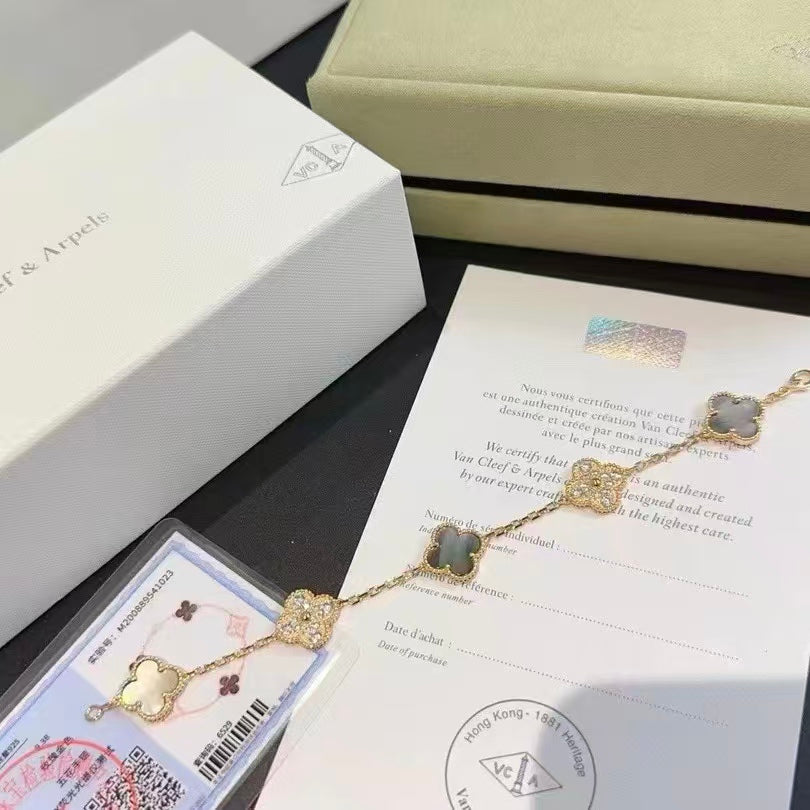 Exquisite Necklace and Bracelet Jewelry Collection