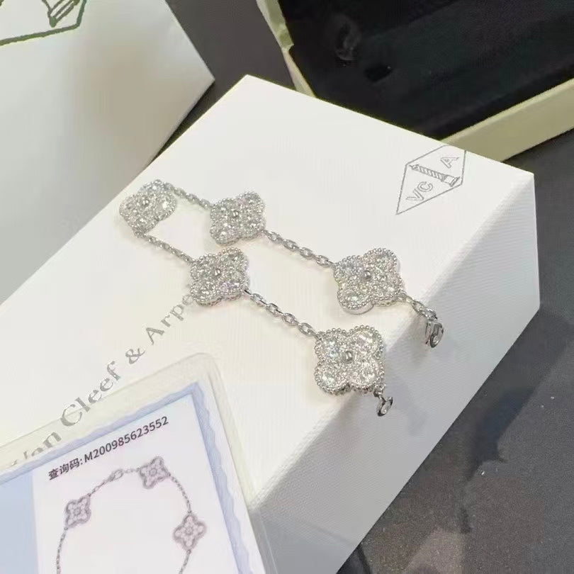 Exquisite Necklace and Bracelet Jewelry Collection