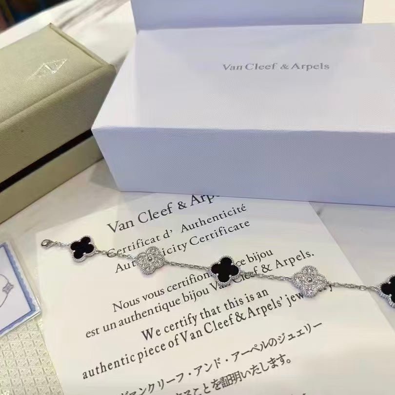 Exquisite Necklace and Bracelet Jewelry Collection