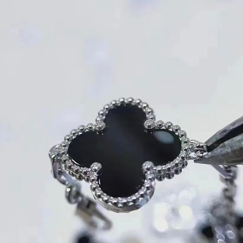 Exquisite Necklace and Bracelet Jewelry Collection