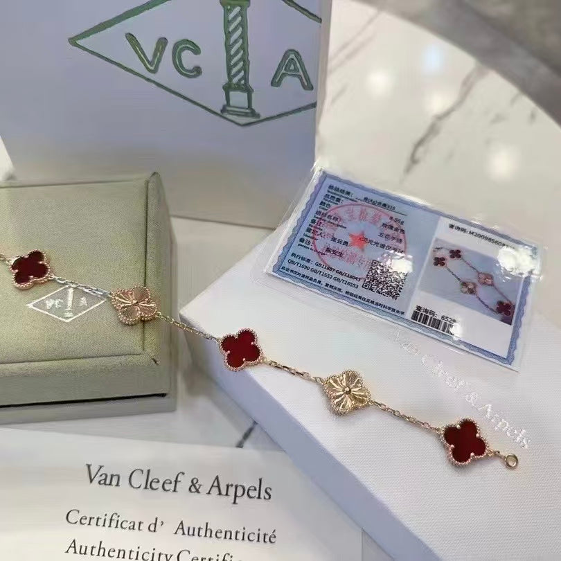 Exquisite Necklace and Bracelet Jewelry Collection