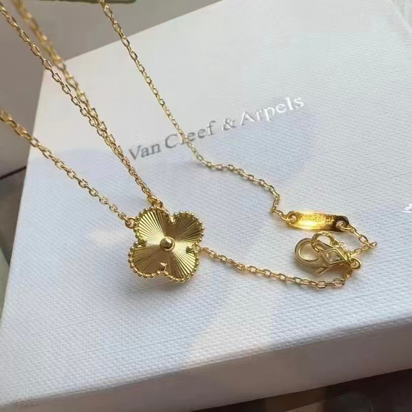 Exquisite Necklace and Bracelet Jewelry Collection