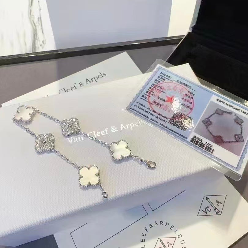 Exquisite Necklace and Bracelet Jewelry Collection