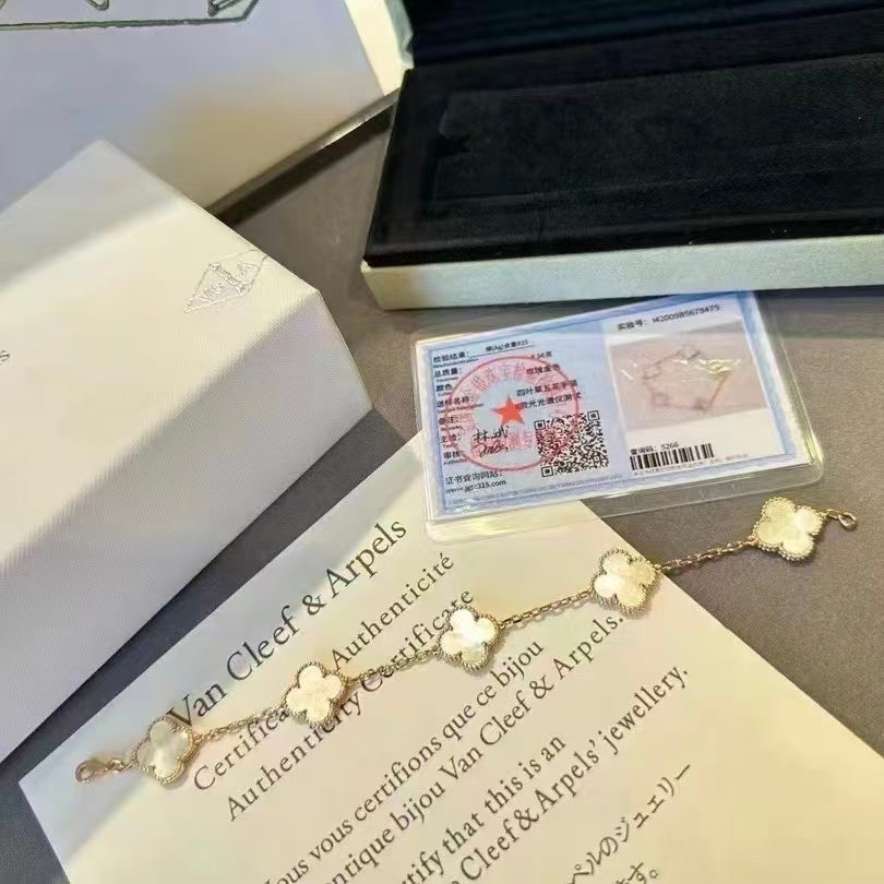 Exquisite Necklace and Bracelet Jewelry Collection