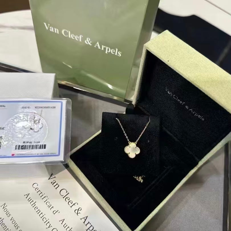 Exquisite Necklace and Bracelet Jewelry Collection