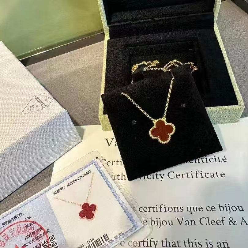 Exquisite Necklace and Bracelet Jewelry Collection