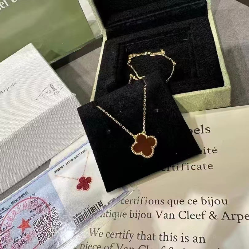 Exquisite Necklace and Bracelet Jewelry Collection