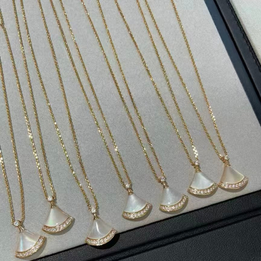 Exquisite Necklace and Bracelet Jewelry Collection