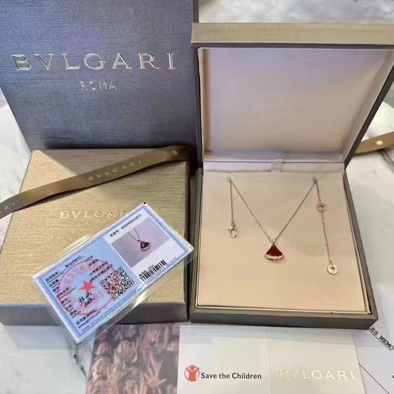 Exquisite Necklace and Bracelet Jewelry Collection